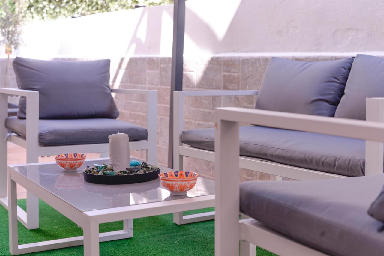 Lisaapartmenthousesalerno Luaran gambar