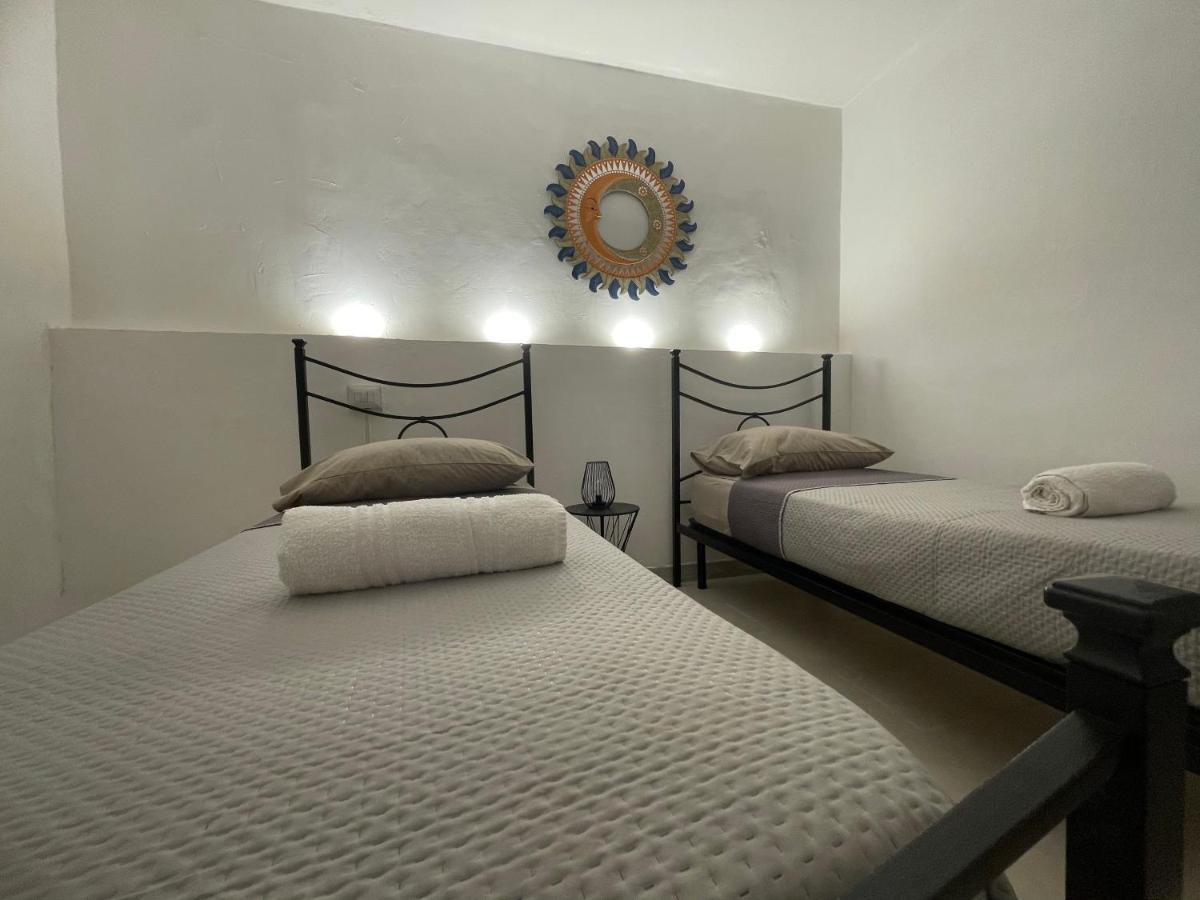 Lisaapartmenthousesalerno Luaran gambar