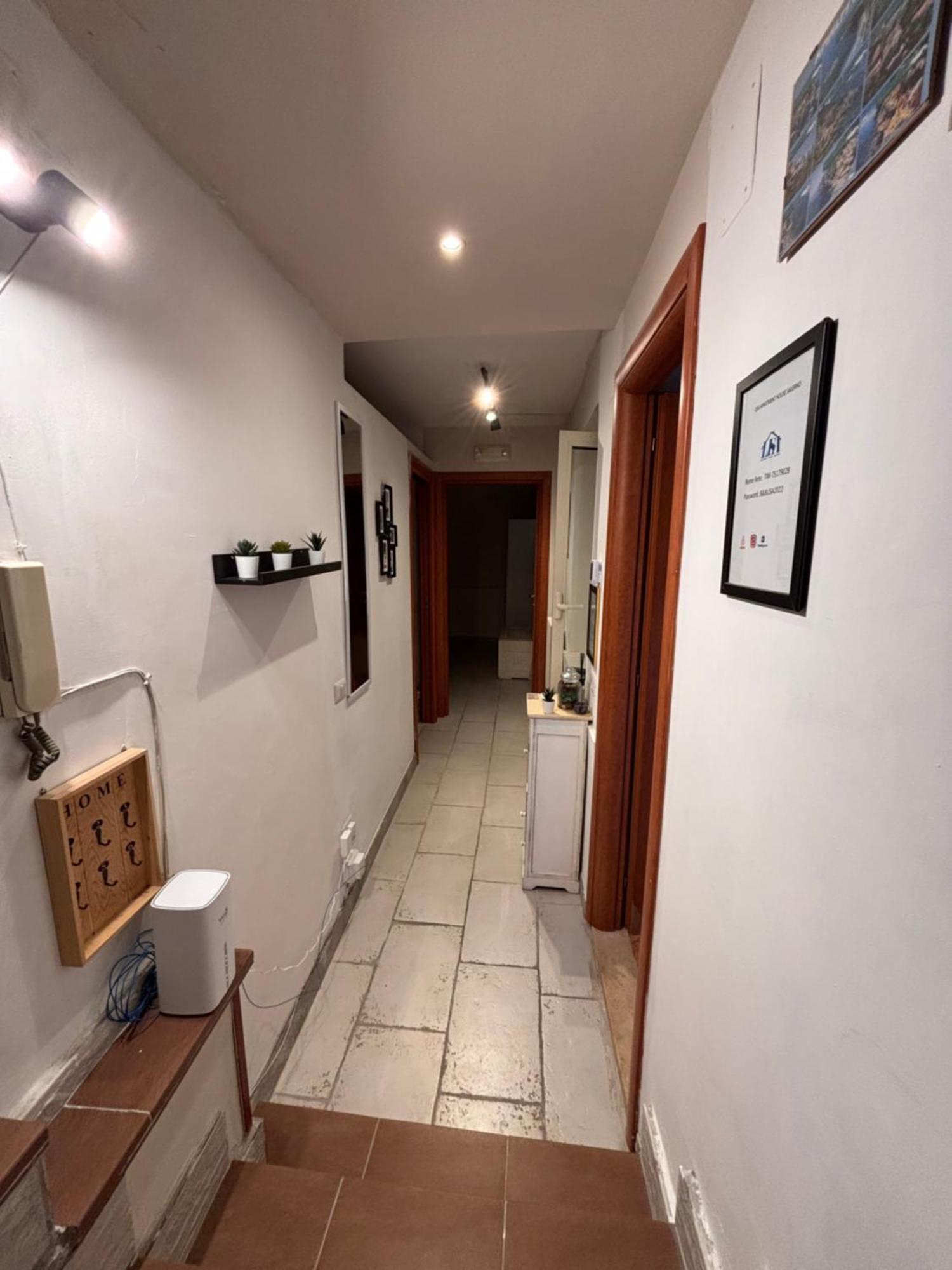 Lisaapartmenthousesalerno Luaran gambar